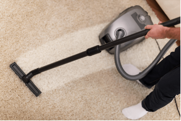 WHAT’S THE BEST METHOD TO CLEAN A CARPET?